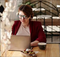 Nicole_Hero_klein_comp